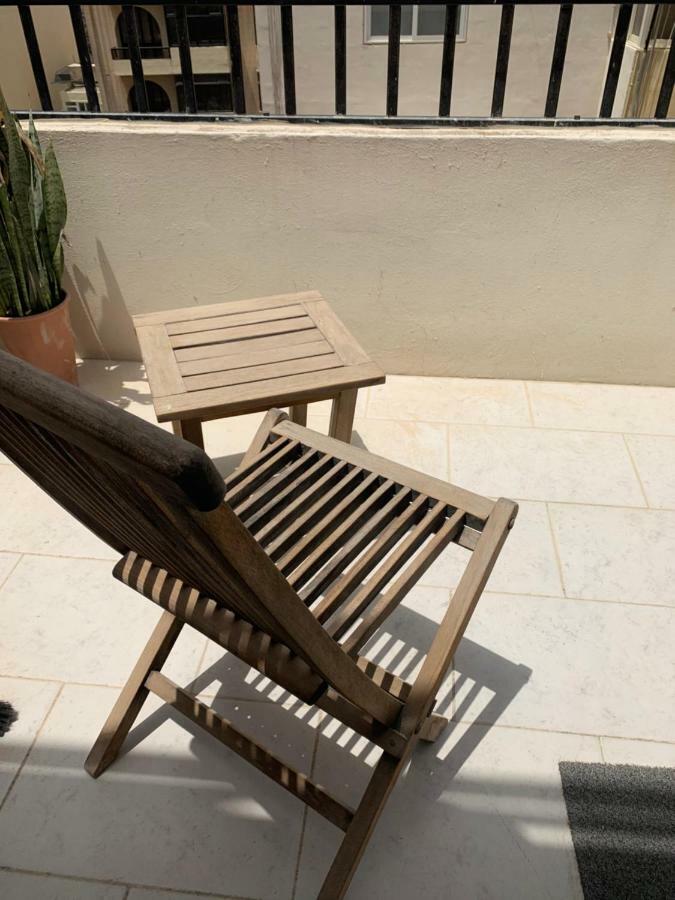 Spacious Seaview Sliema Apt, Steps From Valletta Ferry Zewnętrze zdjęcie