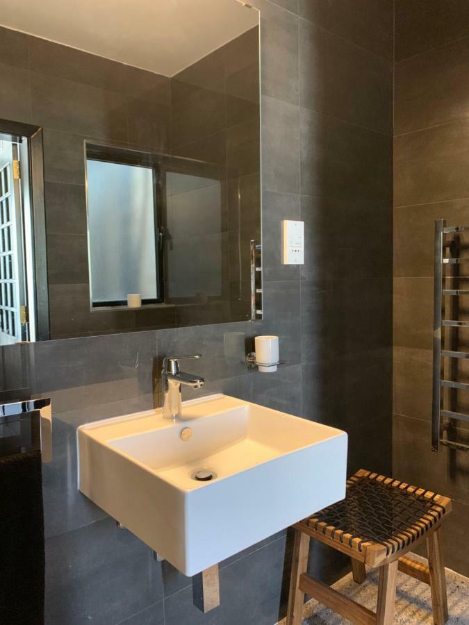 Spacious Seaview Sliema Apt, Steps From Valletta Ferry Zewnętrze zdjęcie