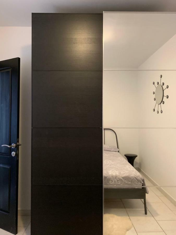 Spacious Seaview Sliema Apt, Steps From Valletta Ferry Zewnętrze zdjęcie